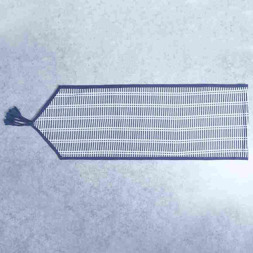 Como Table runner - Blue - Image 3