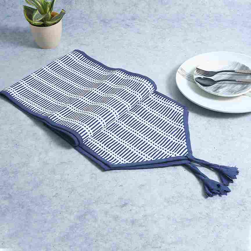 Como Table runner - Blue - Image 5