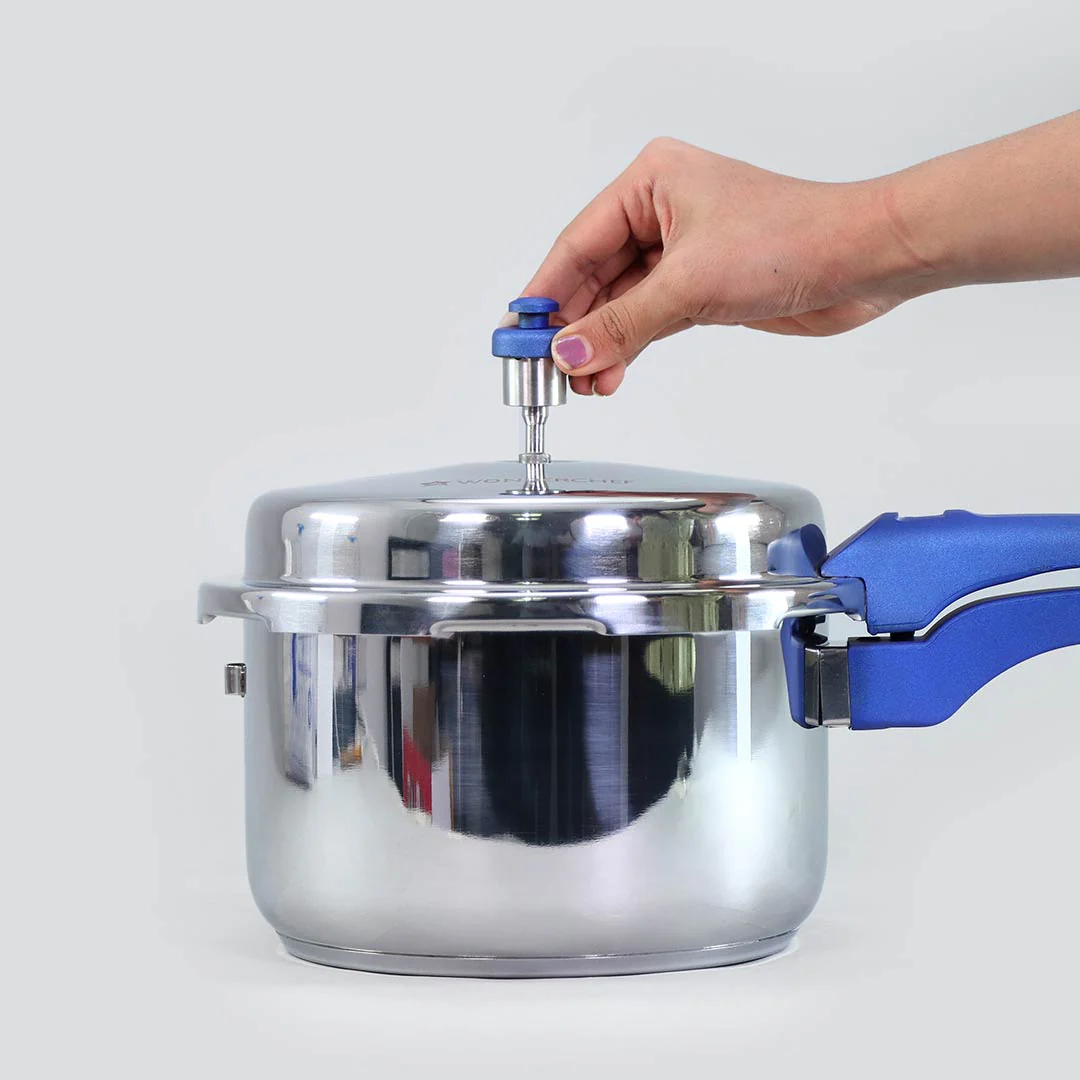 Nigella Pressure Cooker 3 Litres, Blue â Whistle - Image 4