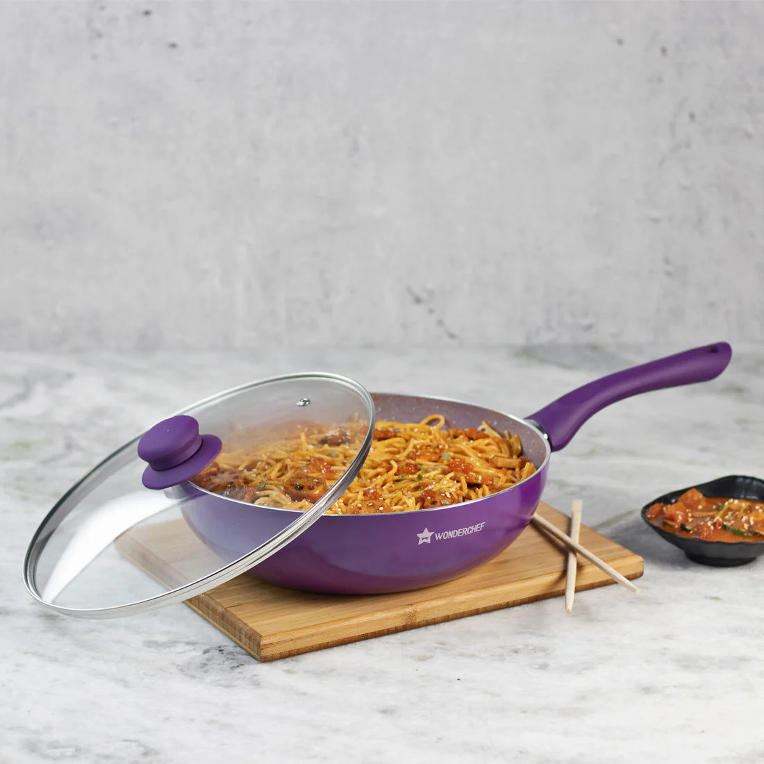 Royal Velvet 24 cm Aluminium Non-stick Wok With Lid, 2.7 L, Purple - Image 3