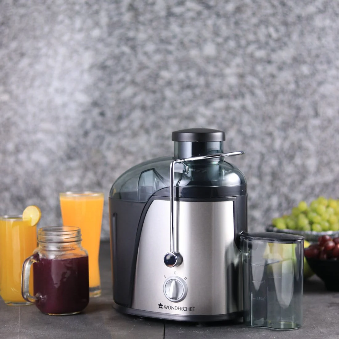 Monarch Centrifugal Electric Juicer for Fruits and Vegetables, 400W| Juicer Mesh with Stainless Steel Sieve| Dual Speed| BPA free Anti Drip Juicer Machine, Appliance| Easy to Clean |Compact Healthy Juicer Machine| 2 Year Warranty | Black/Silver - Image 15